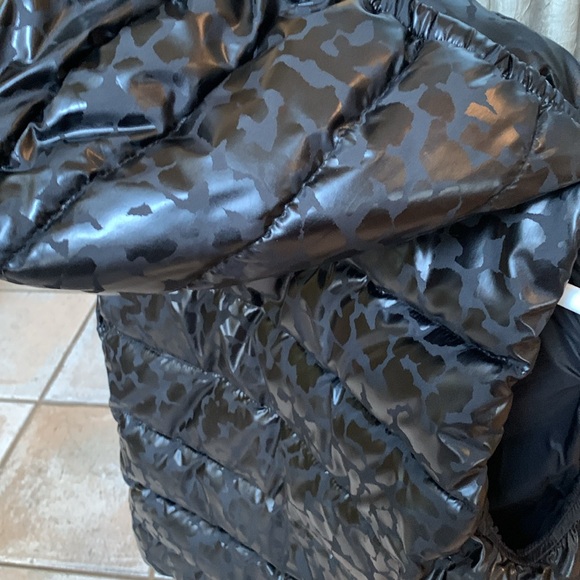 Puffer vest - Picture 4 of 4